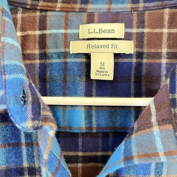 LL Bean Shirt Womens Sz M Regular Green Plaid Flannel Relaxed Fit Button Up - Picture 3 of 7